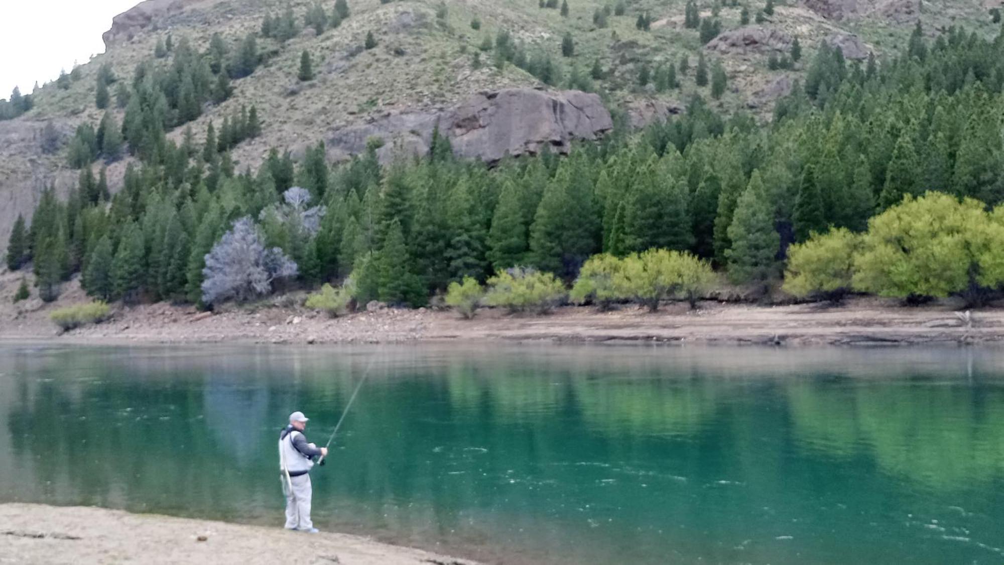Bardas Del Limay Dormi-Con Hidromasaje - Totalmente Equipado Plottier Eksteriør bilde